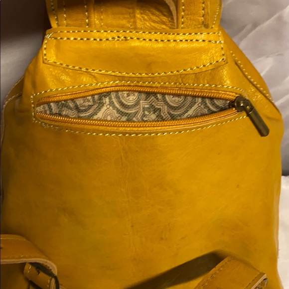 Moroccan Leather Backpack - Picture 6 of 12